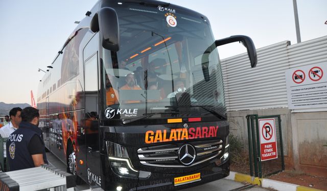 Galatasaray, Alanya'ya geldi