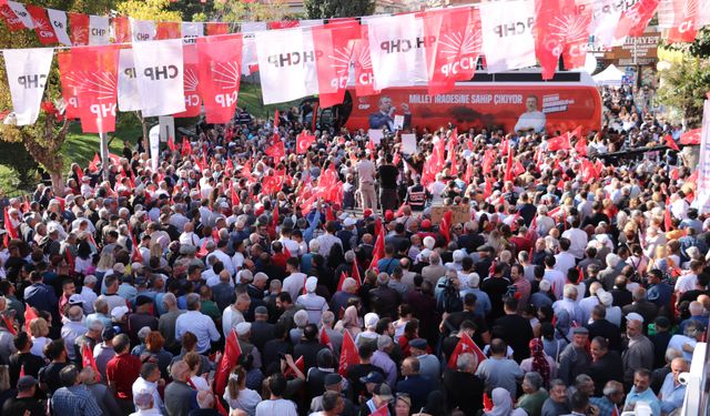 Özgür Özel: Mansur Başkan gibi namus timsaline laf atıyorlar