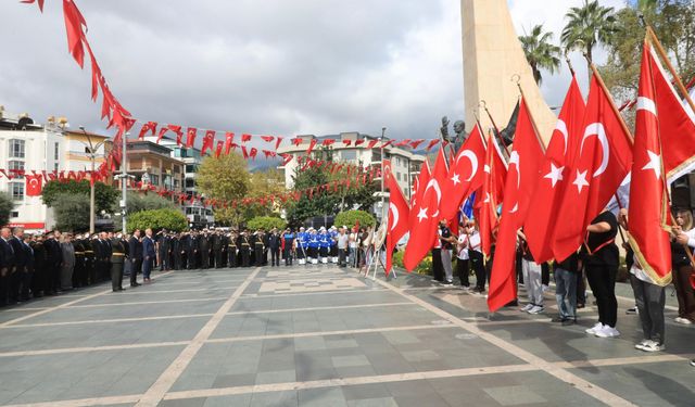 Alanya’da Cumhuriyet coşkusu: 102. Yıl törenle başladı