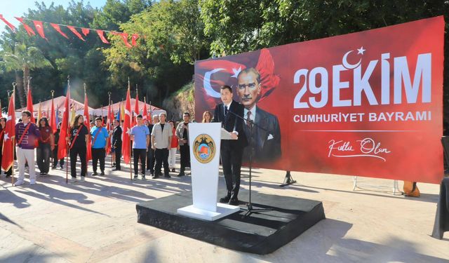 Alanya’da Cumhuriyet coşkusu: 102. Yıl İskele Şelale’de kutlandı!