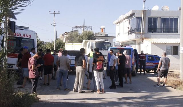 Antalya'da kamyonla motosiklet çarpıştı: Sürücü öldü