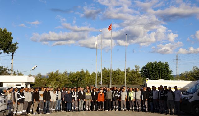 Başkan Vekili Özdemir, Fen İşleri personelini ziyaret etti