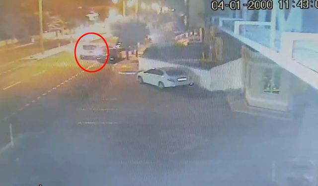 Taksicinin hayatını kaybettiği kaza kamerada