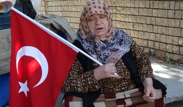 Yolu kesip, Sumud filosuna saldırıyı protesto etti