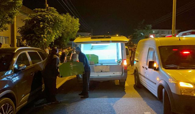 Yürürken aracın çarptığı taksici öldü