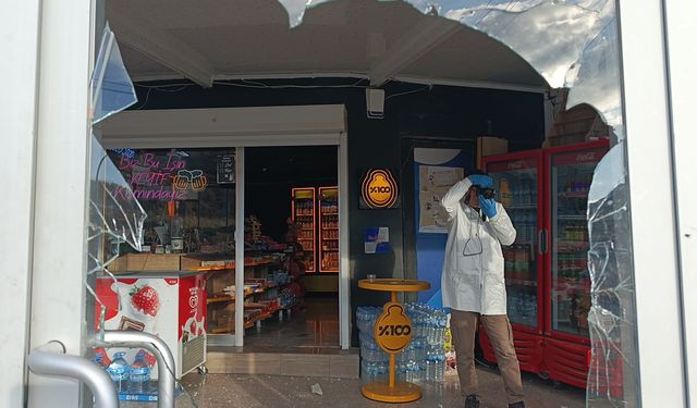 Marketin camını kırdı: Şüpheli girdiği markette yedi, içti ve gitti