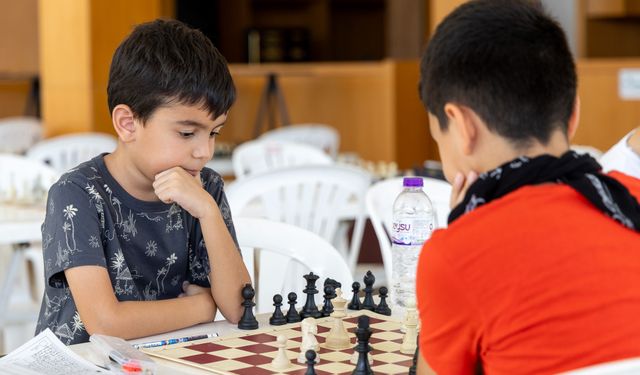 Cumhuriyet Bayramı Satranç Turnuvası düzenlendi