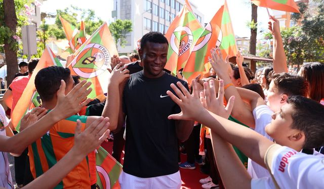 Alanyaspor’dan öğrencilere tribün daveti
