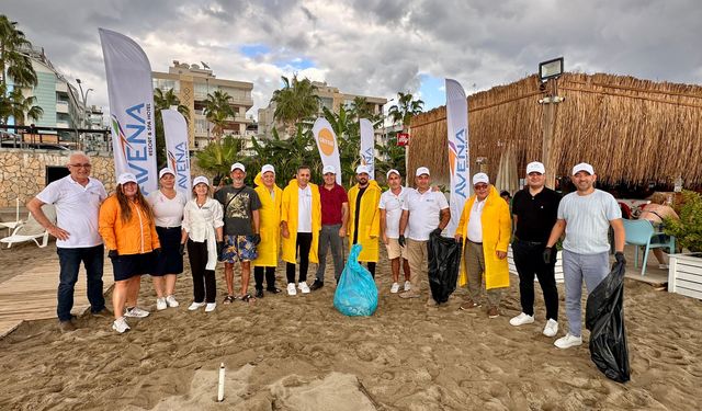 Alanya Oba Sahili’nde çevre için el ele