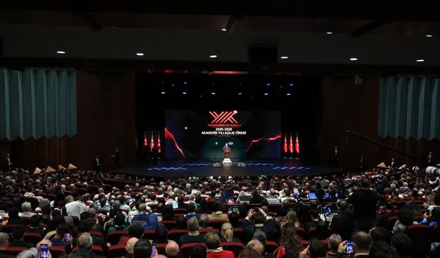 ALKÜ Rektörü Türkdoğan, 2025-2026 Akademik Yılı Açılış törenine katıldı