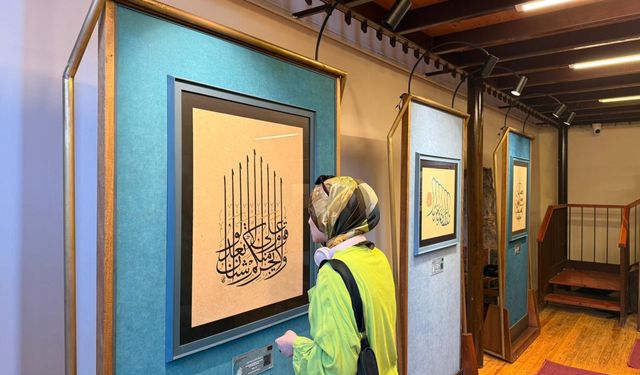 Âdil-i Mutlak Hat Eserleri Sergisi Antalya'da ziyarete açıldı