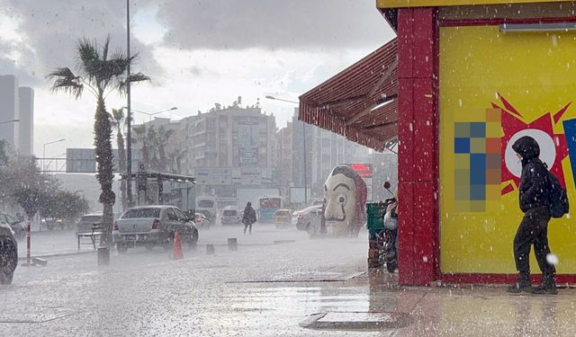 Antalya'da dolu yağışı