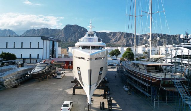 Antalya'dan 25 yılda dünyaya 2 milyar dolarlık süper lüks yat