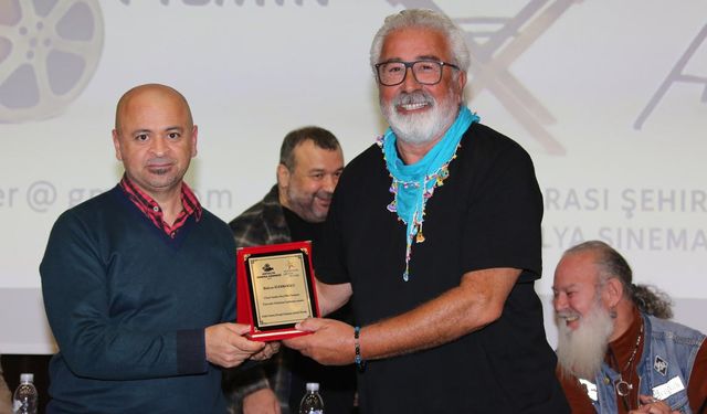 Akdeniz Üniversitesi'nde sinema söyleşisi