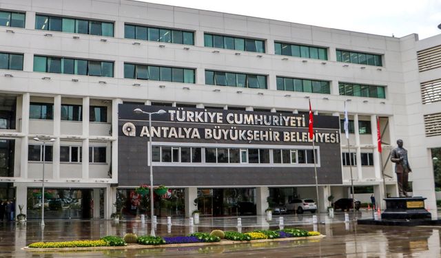 Antalya'da 8'inci dalga operasyonunda 2 tutuklama