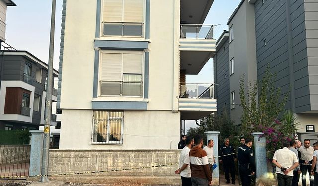 Antalya'da polis memuru, eşi ve 2 çocuğunu öldürdü