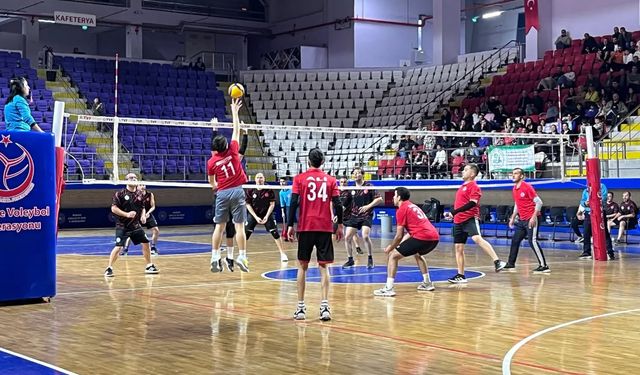 Öğretmenler Günü Voleybol Turnuvası sona erdi