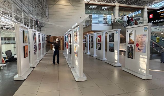 TAV Antalya Airport'ta 'OvooArt Air Space Antalya' sergisi