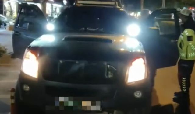 Alanya'da çakarlı araç sürücüsüne ceza