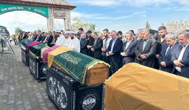 Dilovası yangınında hayatını kaybedenler son yolculuğuna uğurlandı