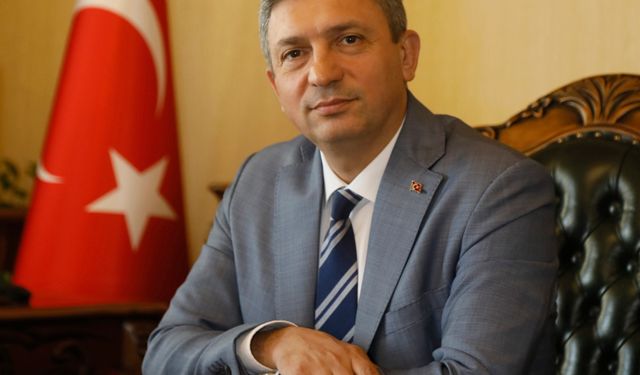 Antalya Valisi Şahin'den 10 Kasım mesajı