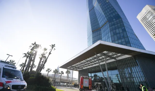 47 katlı binada nefes kesen tatbikat