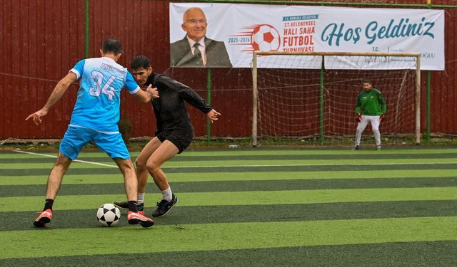27'nci Geleneksel Halı Saha Futbol Turnuvası başladı