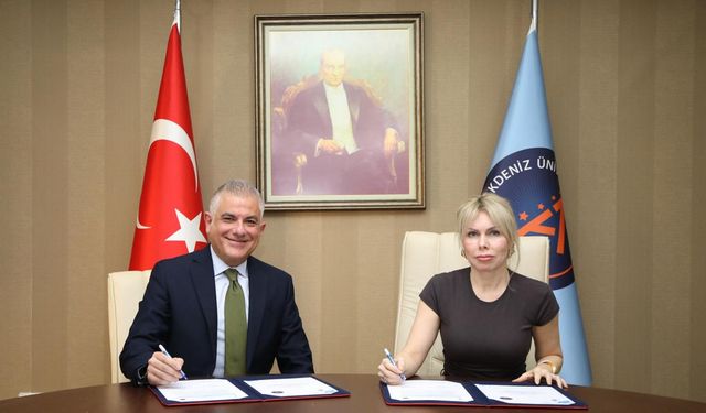 Akdeniz Üniversitesi Hastanesi'ne anjiyografi cihazı bağışı