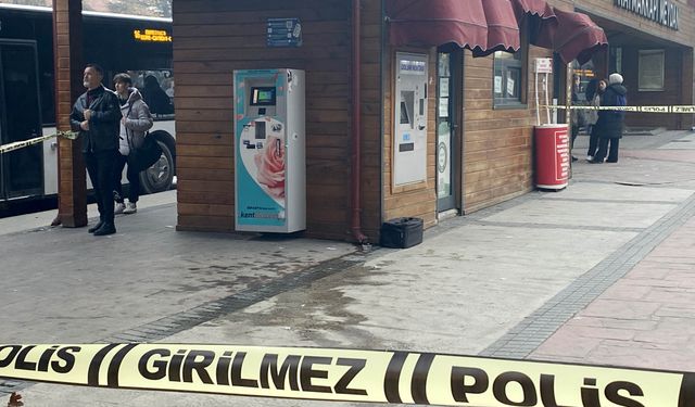 Şüpheli çanta polisi alarma geçirdi