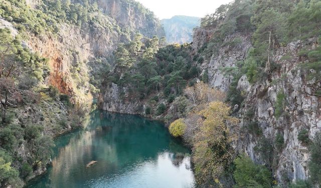 Doğa tutkunlarının yeni rotası: Karanlıkdere Kanyonu