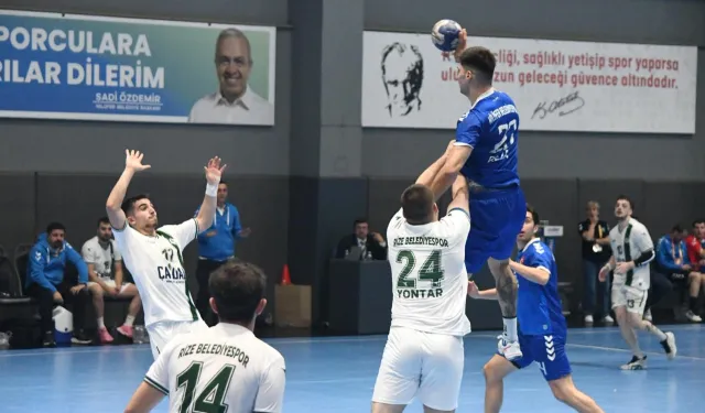 Hentbolcular Rize'yi mağlup etti