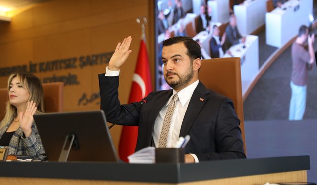 Alanya'da yılın son meclisine Nazmi Zavlak Başkanlık etti