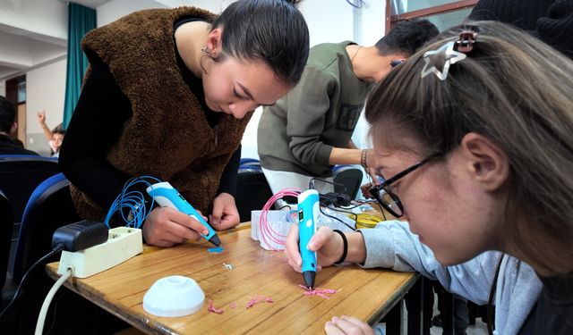 Öğrenciler yeni teknolojilerle tanıştı