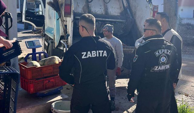 Antalya'da 574 kilo bozuk ürün imha edildi