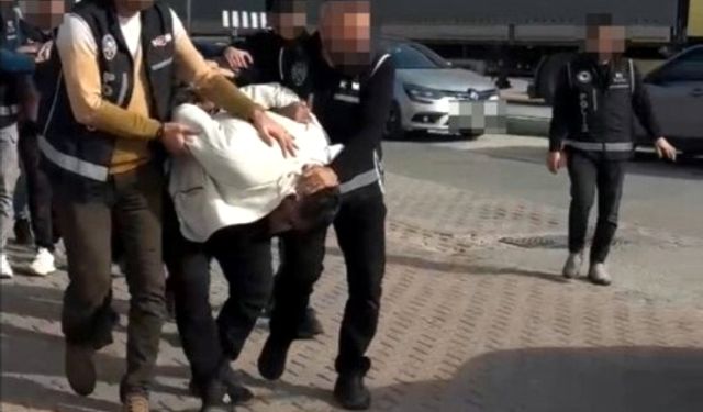 Antalya'da iş yeri sahibine şantaj yapan 4 şüpheli tutuklandı