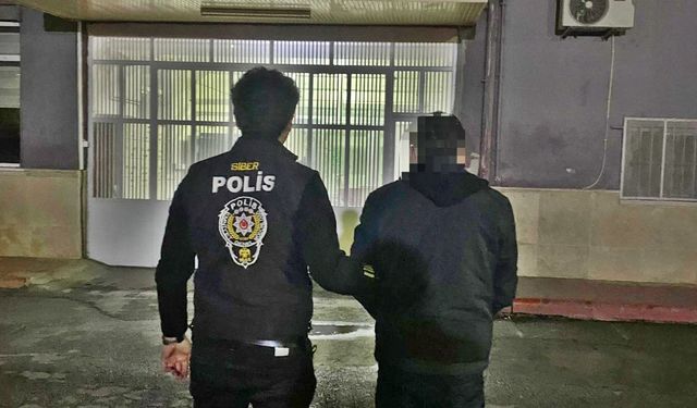 Aranan 2 hükümlüyü polis yakaladı