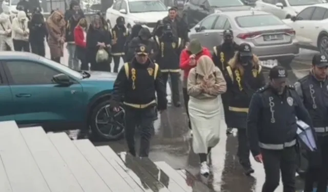 Fuhuş operasyonunda gözaltına alınan 9 kadın adliyede