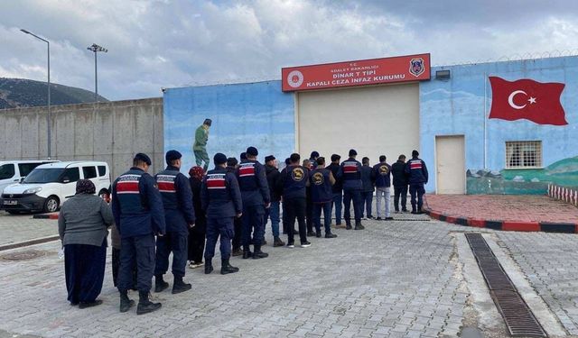 Afyonkarahisar'da 1 haftada 30 şüpheli tutuklandı