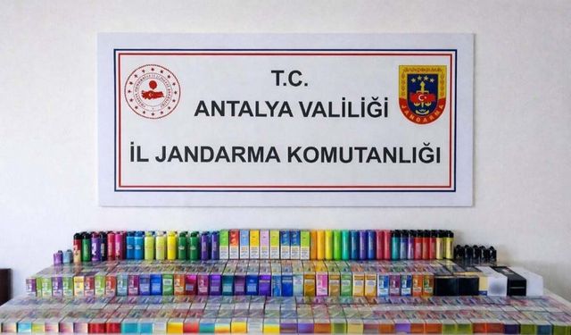 Antalya'da jandarma ekipleri operasyonlarında 643 şüpheli yakalandı