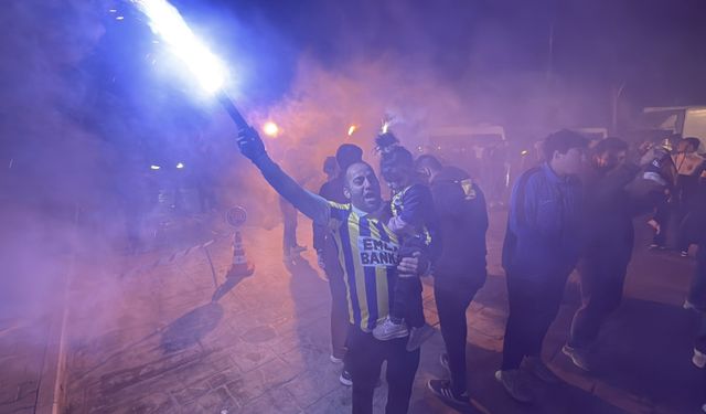 Fenerbahçe'ye Antalya'da coşkulu karşılama