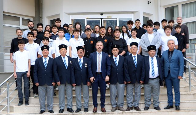 Öğrencilerden gazilere vefa