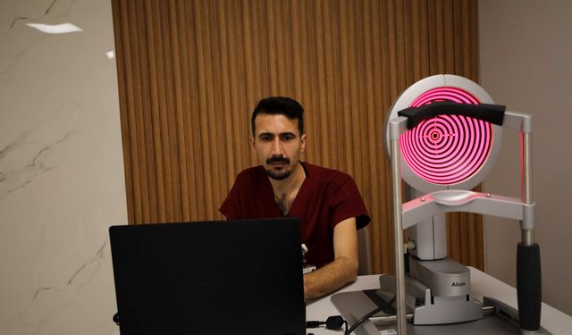 Üniversite hastanesinde göz hastalıklarına lazer ile tedavi
