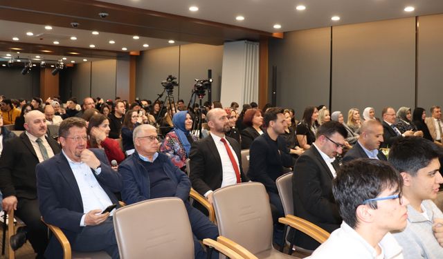 Vali Şahin, Kumluca'da gençlerle bir araya geldi