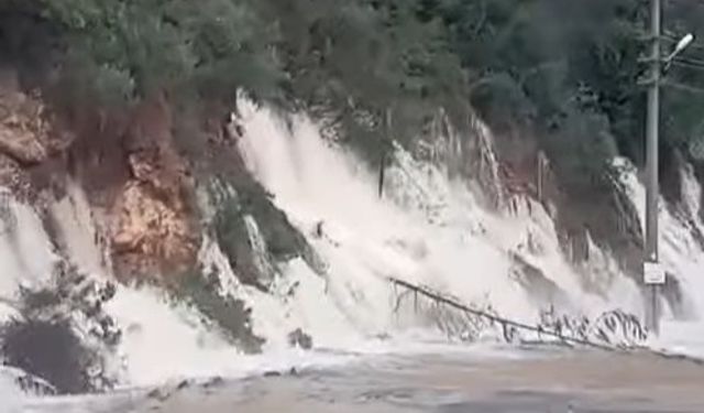 Alanya'da o yollar kapandı, tehlike devam ediyor