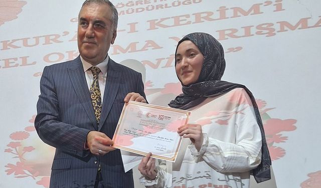 Kur'an-ı Kerim okuma yarışmasında birinci oldu