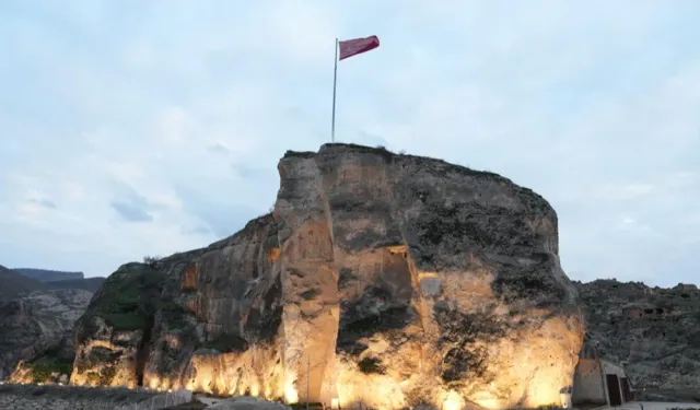 Tarihin kapıları yeniden açıldı