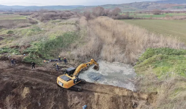 Tekirdağ'da denize akan su tarlalara can oldu