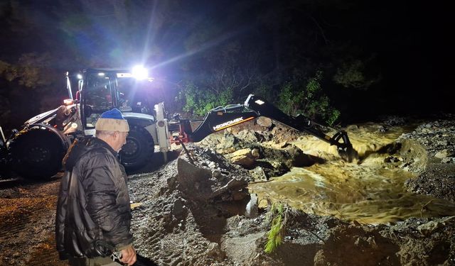 Alanya'da gece boyunca çalışmalar aralıksız sürdü