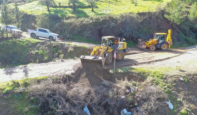 Gazipaşa'da göçük ve heyelanlardan kaynaklı kapanan yollar açıldı