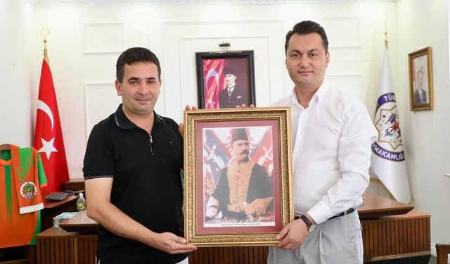 Alanya'da muhtar Resul Bülbül istifa etti